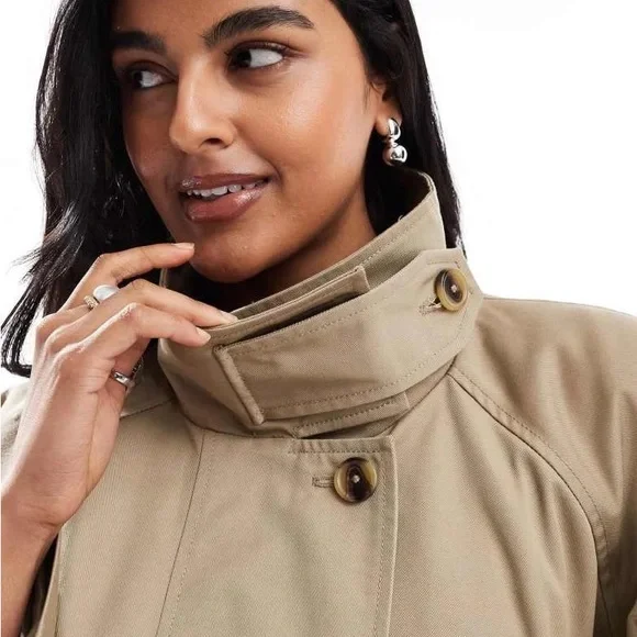 ASOS Design Cropped Tan Trench Coat - Picture 3 of 4